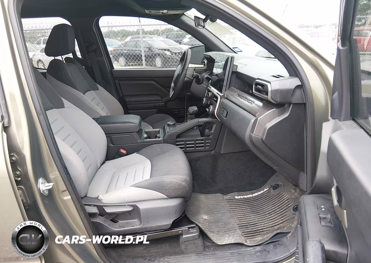 2025 Toyota Tacoma Trd Sport VIN:3TMKB5FN4SM030833 - 5