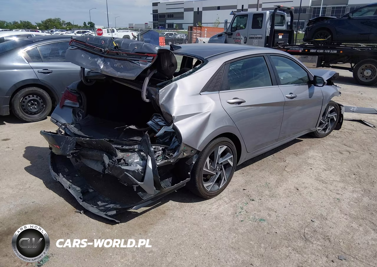 2025 Hyundai Elantra Sel Convenience VIN:KMHLS4DG5SU909879 - 4