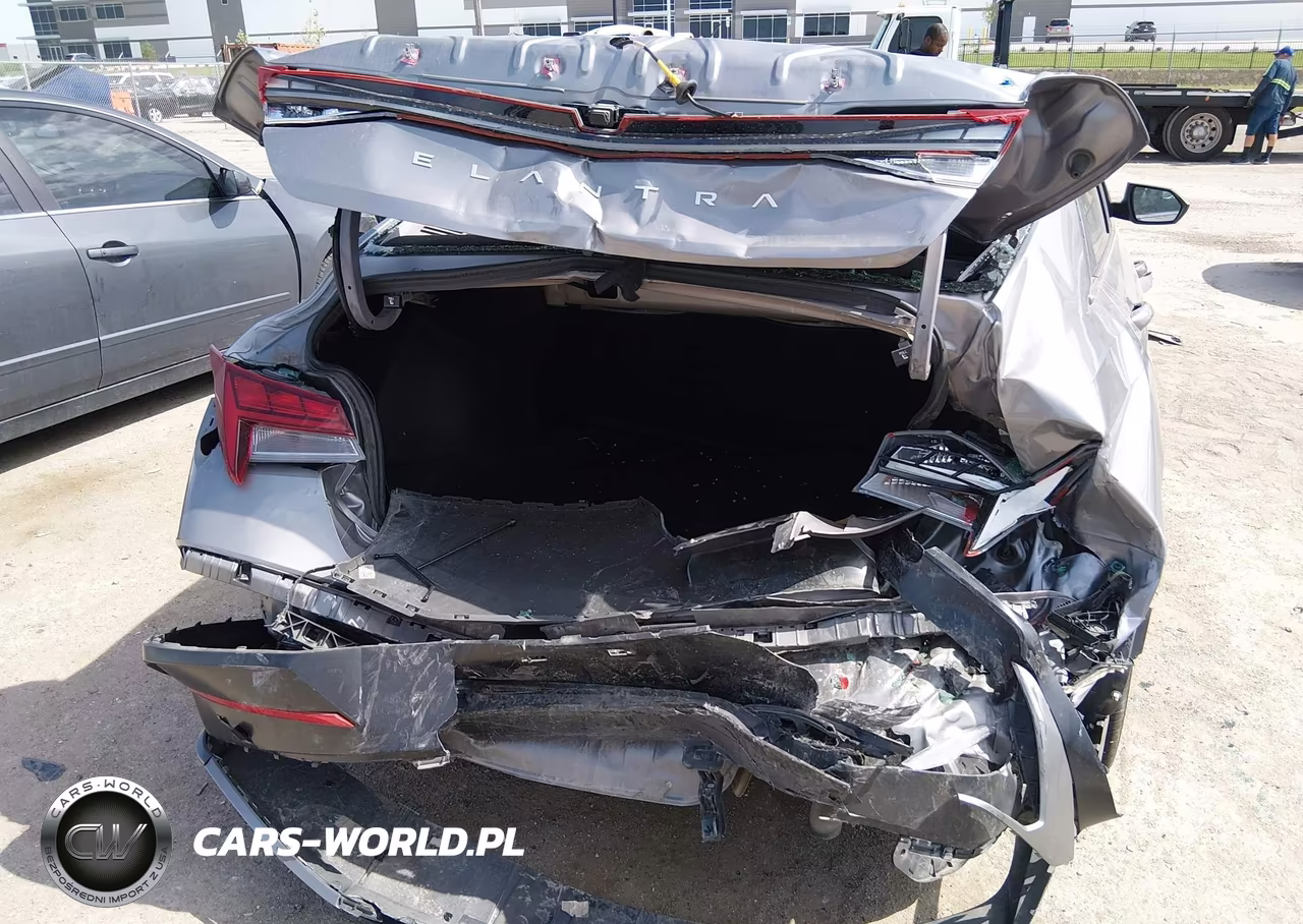 2025 Hyundai Elantra Sel Convenience VIN:KMHLS4DG5SU909879 - 6