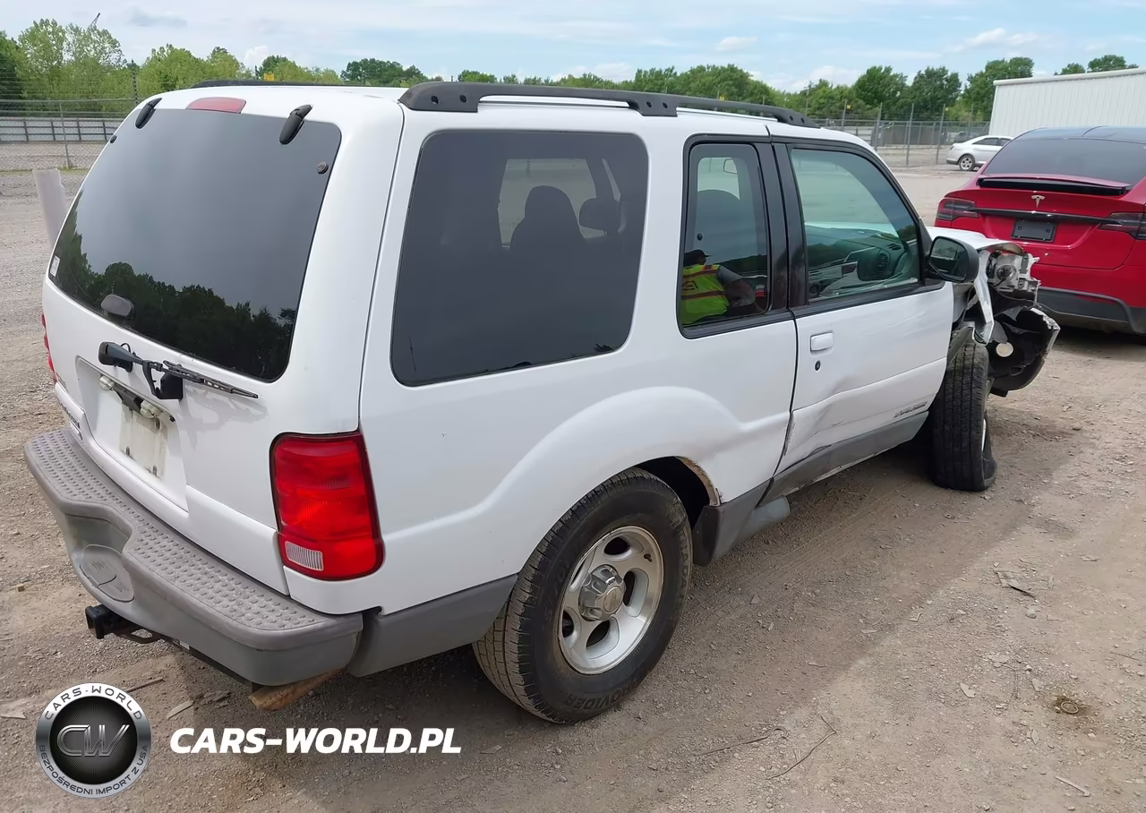 2001 Ford Explorer Sport VIN:1FMYU70E31UA68570 - 4