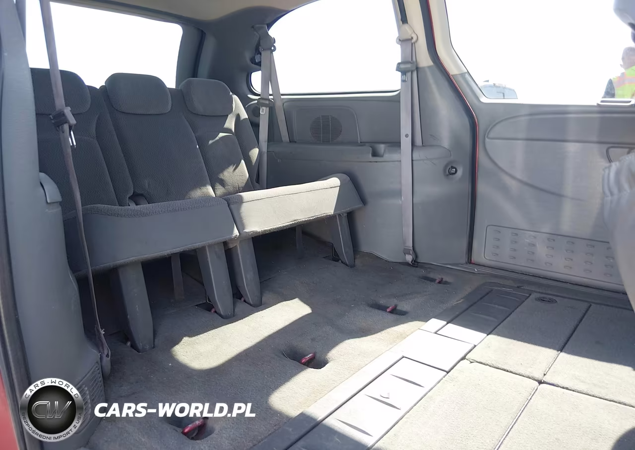 2007 Chrysler Town & Country Lx VIN:2A4GP44R87R161023 - 8