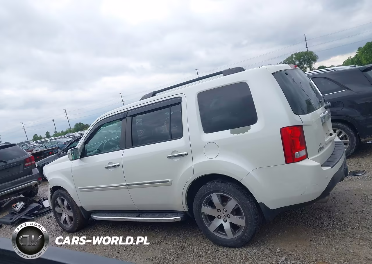 2015 Honda Pilot Touring VIN:5FNYF4H91FB068586 - 14