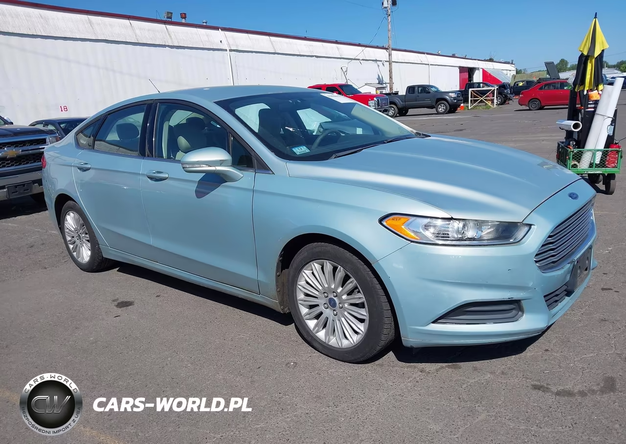 2013 Ford Fusion Hybrid Se – zdjęcie 1 z 12