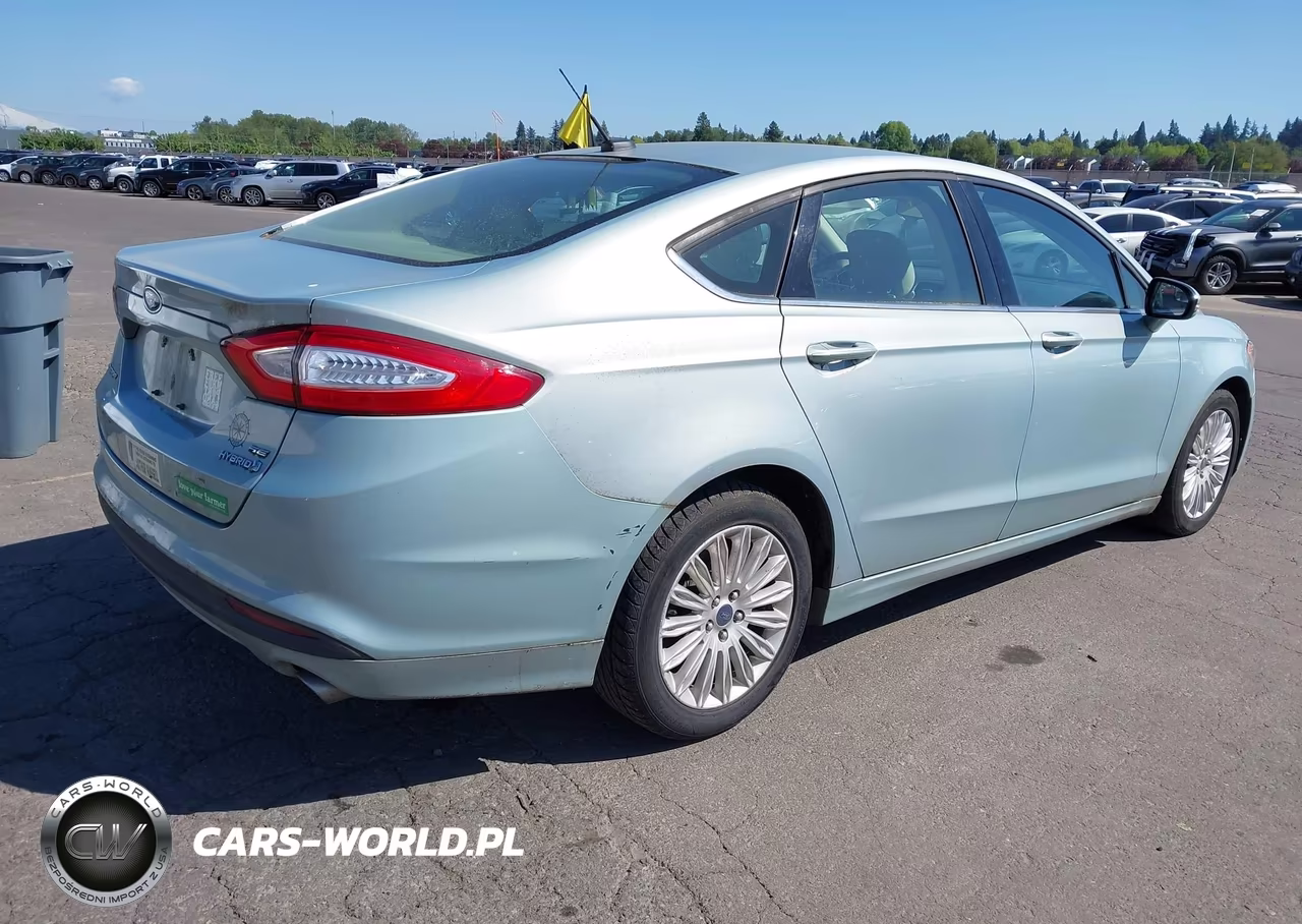 2013 Ford Fusion Hybrid Se VIN:3FA6P0LU7DR207209 - 4