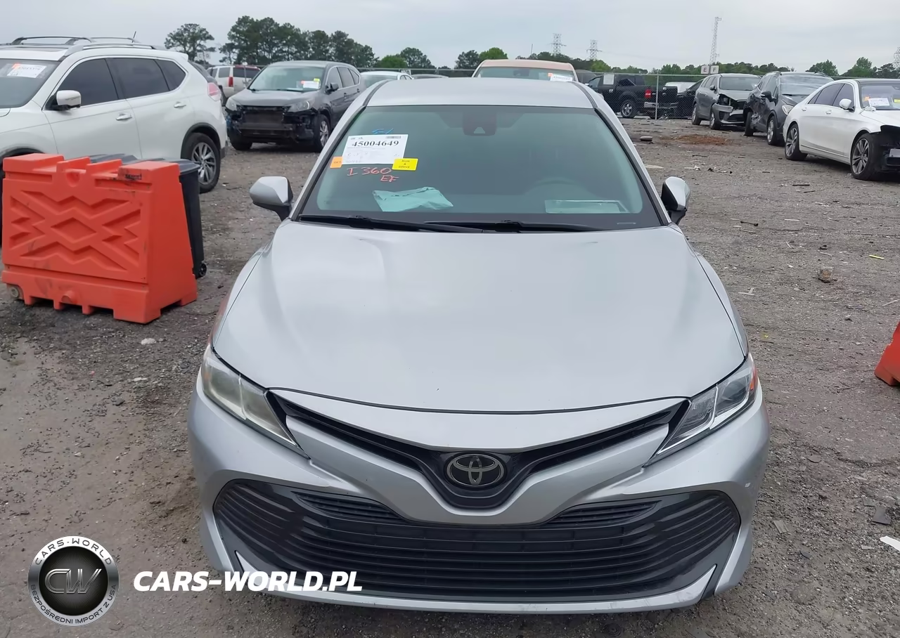 2019 Toyota Camry Le VIN:4T1B11HK7KU846280 - 12