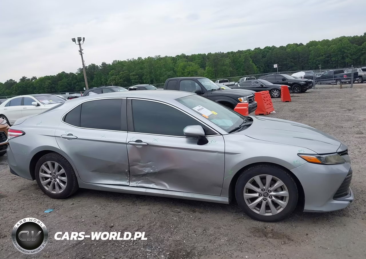 2019 Toyota Camry Le VIN:4T1B11HK7KU846280 - 13
