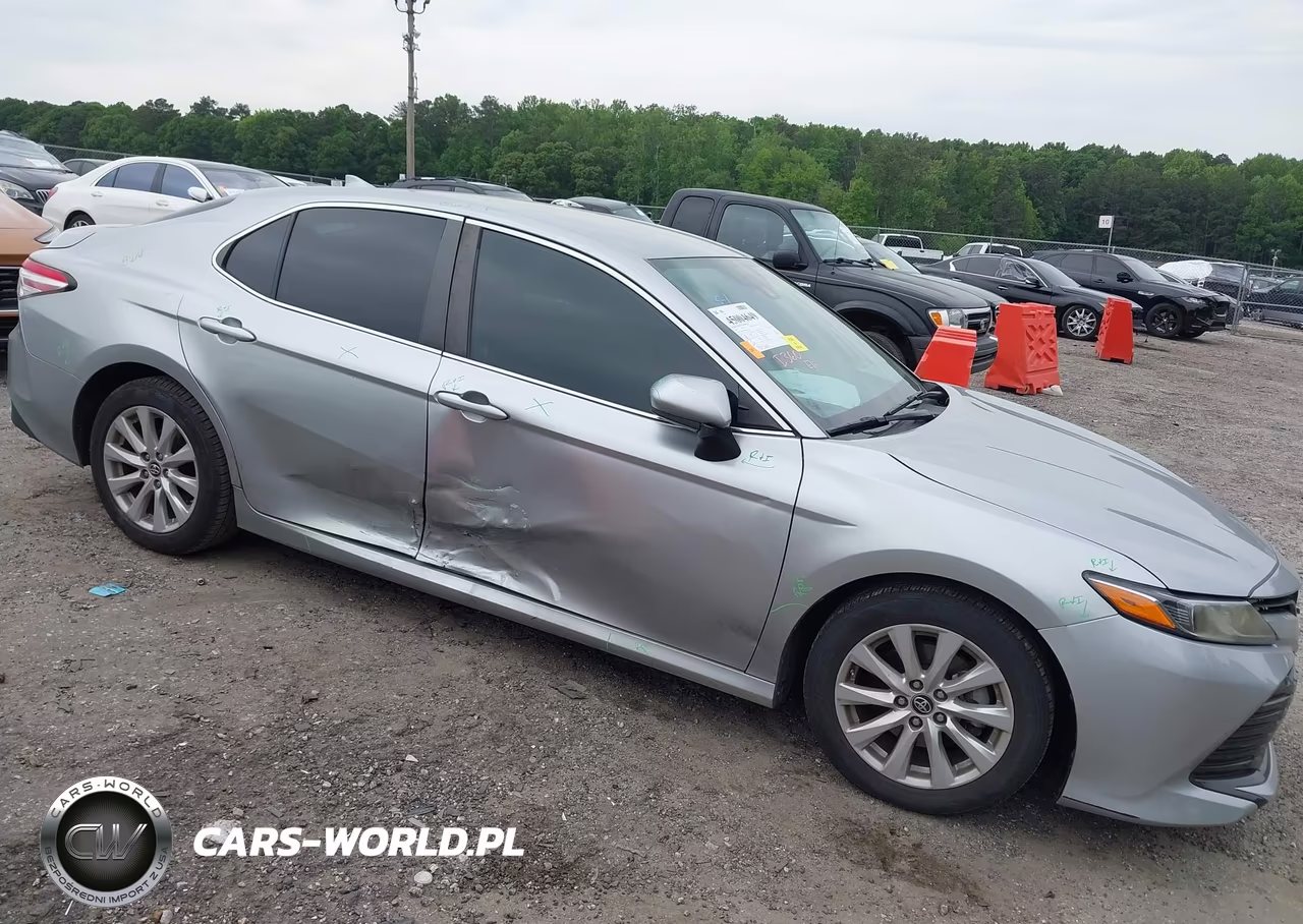 2019 Toyota Camry Le VIN:4T1B11HK7KU846280 - 6