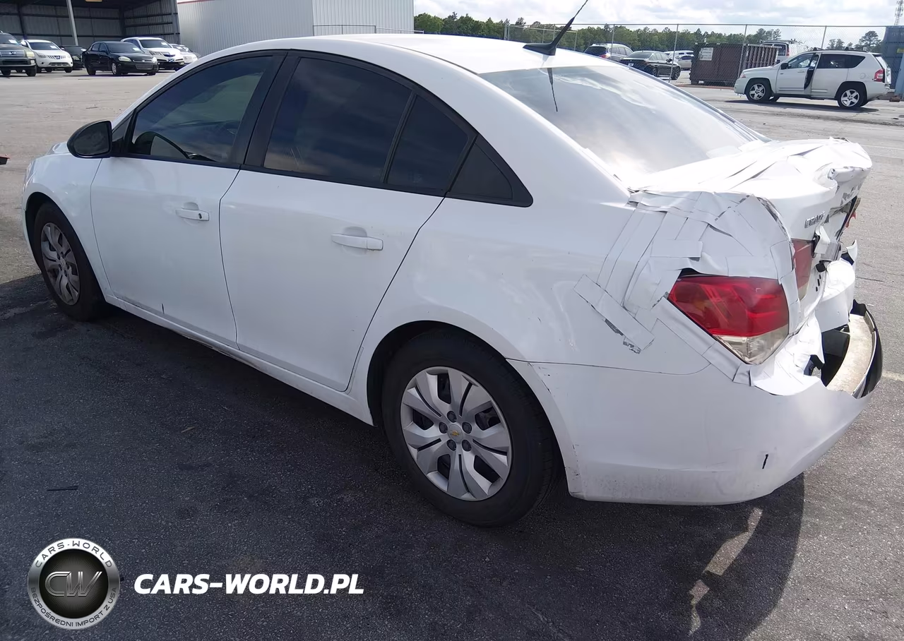 2014 Chevrolet Cruze Ls Auto VIN:1G1PA5SH9E7466061 - 3