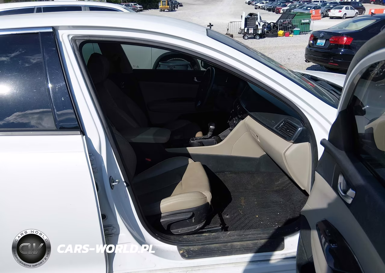 2018 Kia Optima Ex VIN:5XXGU4L32JG195566 - 5