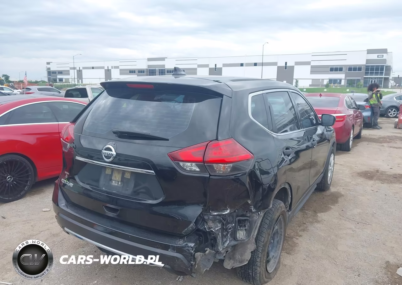 2017 Nissan Rogue S VIN:JN8AT2MT7HW387025 - 4
