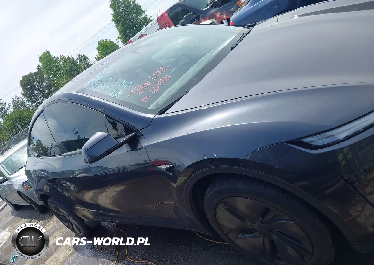 2026 Tesla Model Y All-Wheel Drive-Long Range Launch Series-Premium All-Wheel Drive VIN:7SAYGDEE1TA393913 - 12