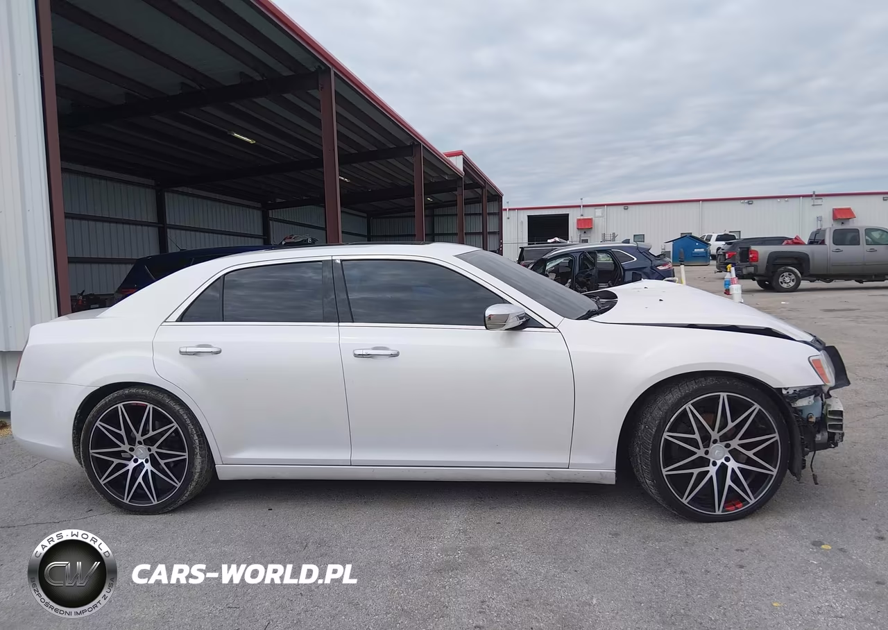 2011 Chrysler 300C VIN:2C3CA6CT7BH529094 - 14