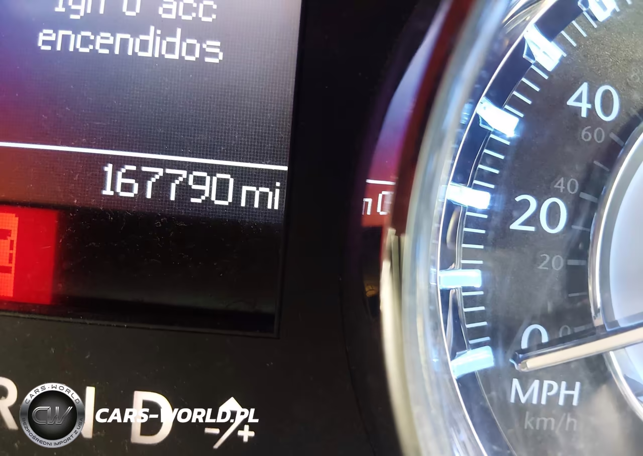 2011 Chrysler 300C VIN:2C3CA6CT7BH529094 - 16