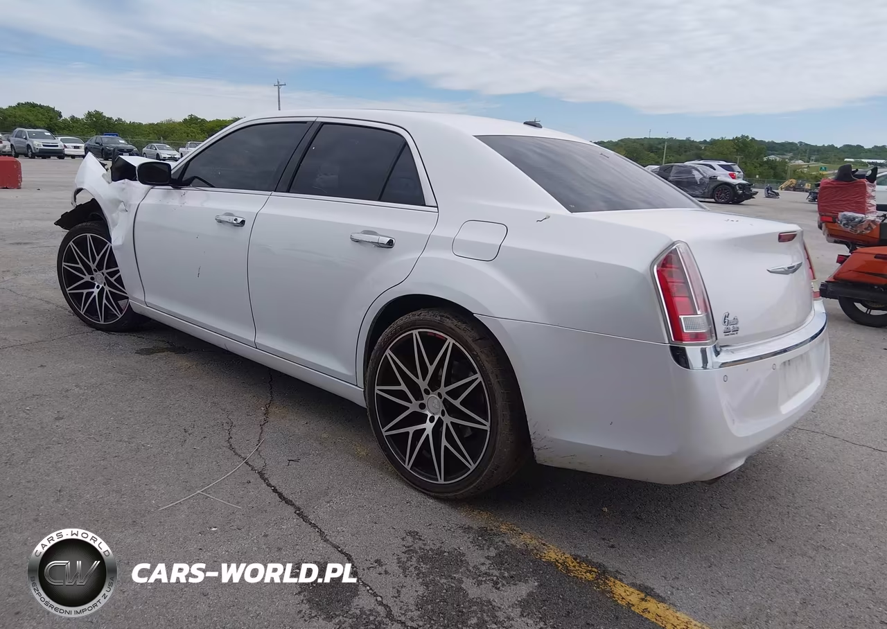 2011 Chrysler 300C VIN:2C3CA6CT7BH529094 - 3