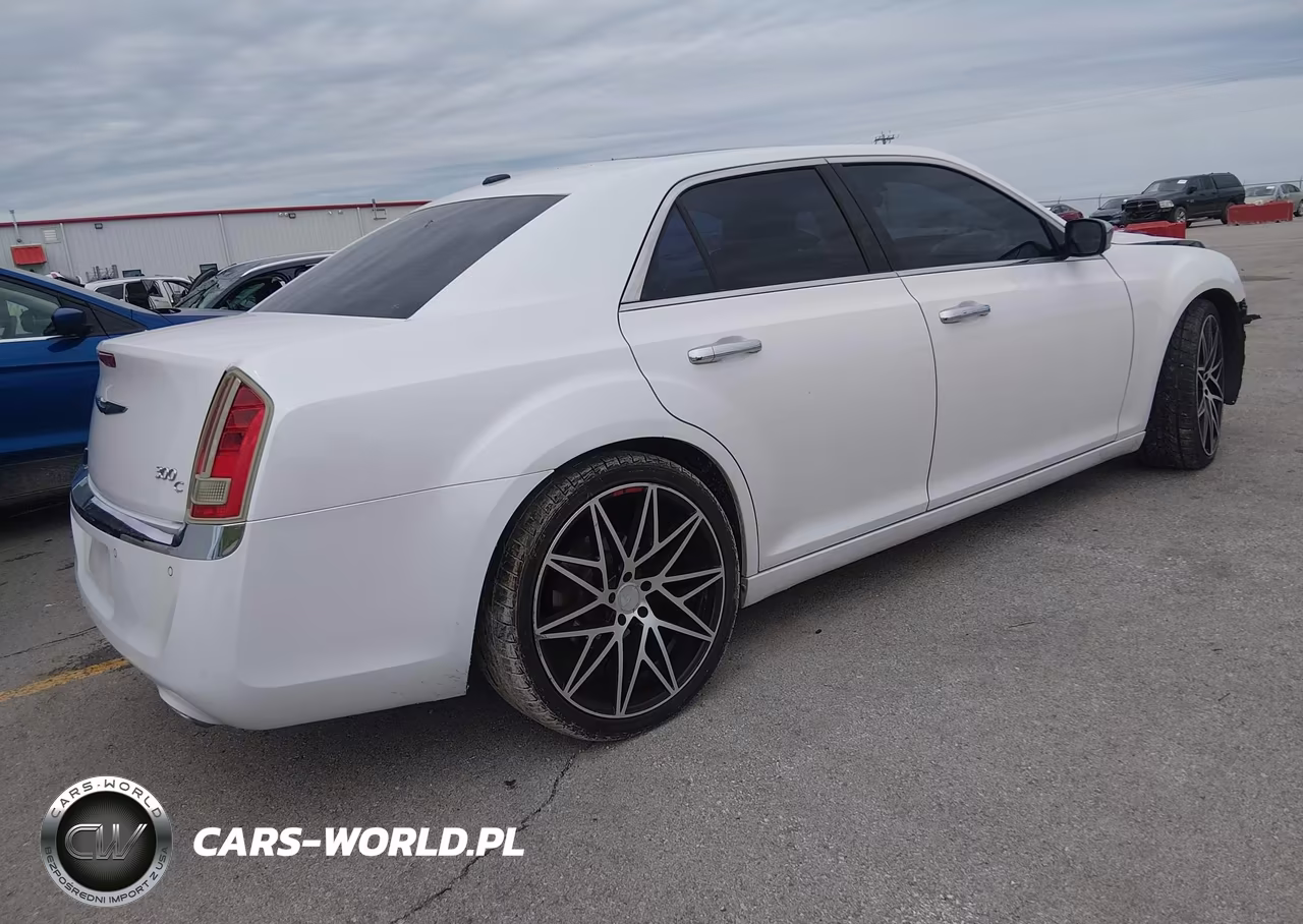 2011 Chrysler 300C VIN:2C3CA6CT7BH529094 - 4
