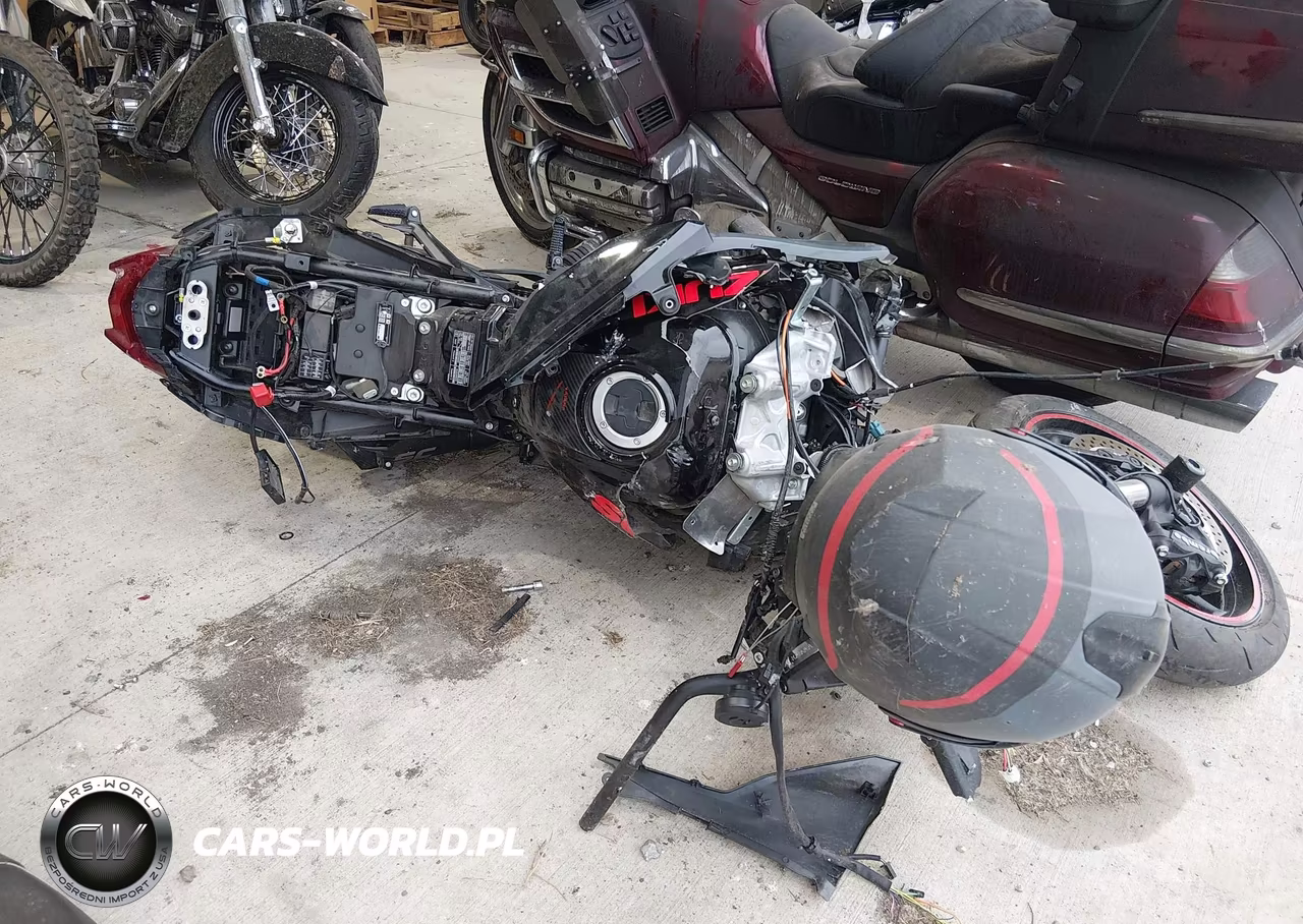 2020 Suzuki Gsx-S 1000Sm – zdjęcie 1 z 15