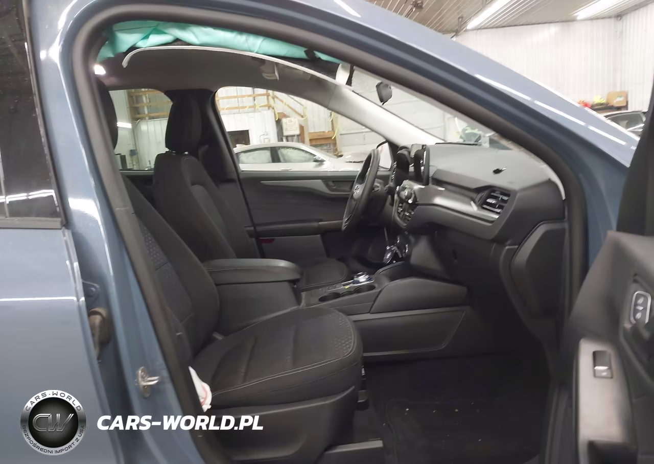 2025 Ford Escape Active VIN:1FMCU9GN8SUB65678 - 5