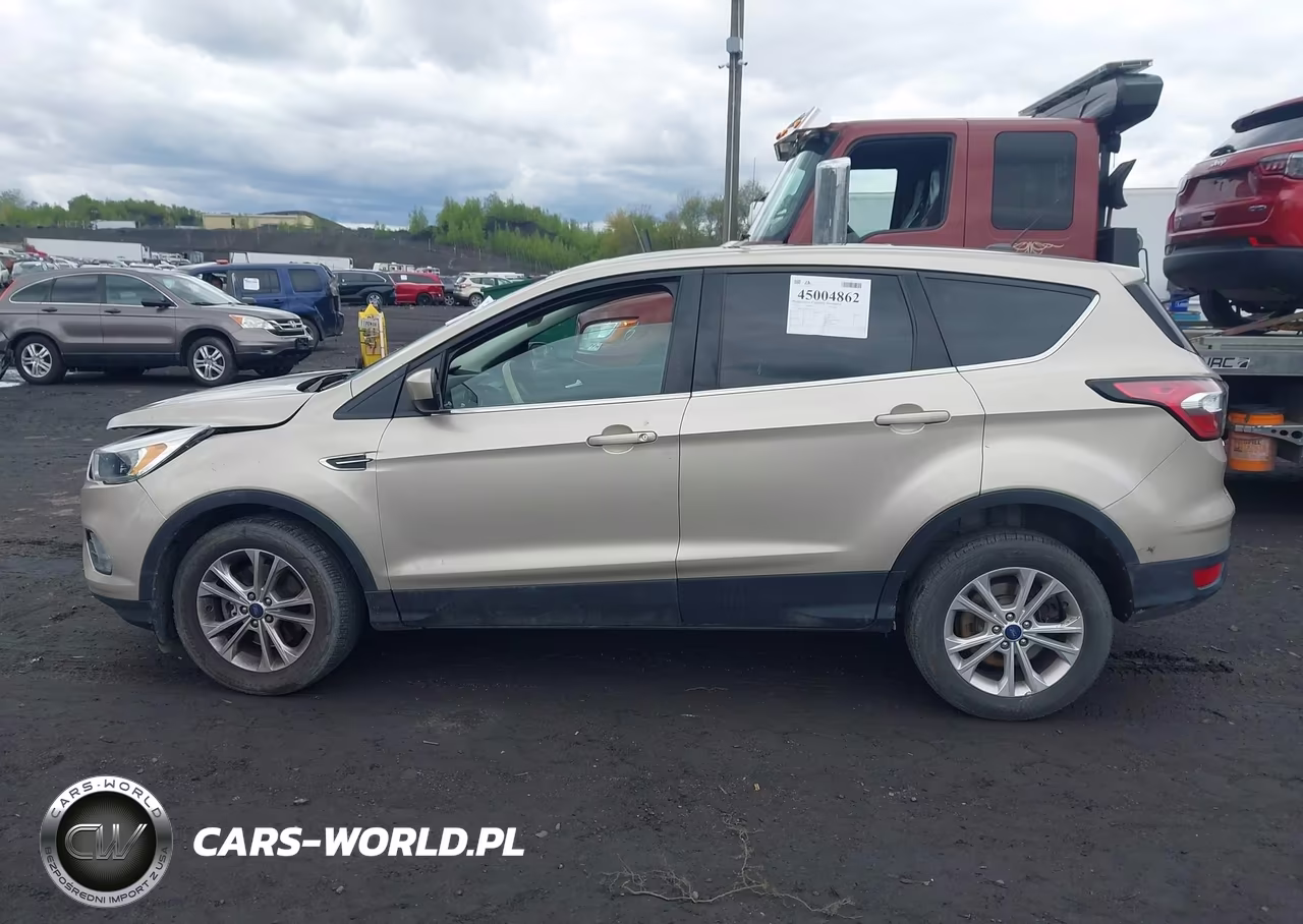 2017 Ford Escape Se VIN:1FMCU9GD5HUE51004 - 14
