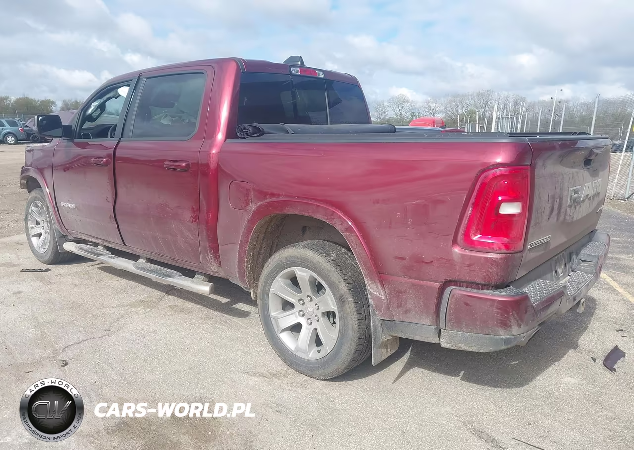 2025 Ram 1500 Big Horn 4X4 5'7 Box VIN:1C6SRFFP5SN541435 - 3