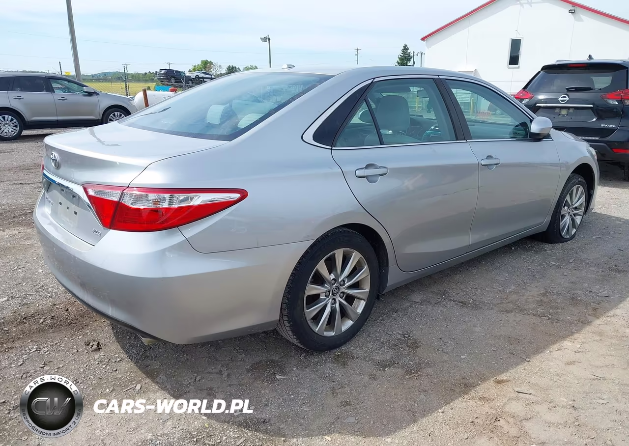 2015 Toyota Camry Le-Se-Xle-Xse VIN:4T4BF1FK7FR499663 - 4