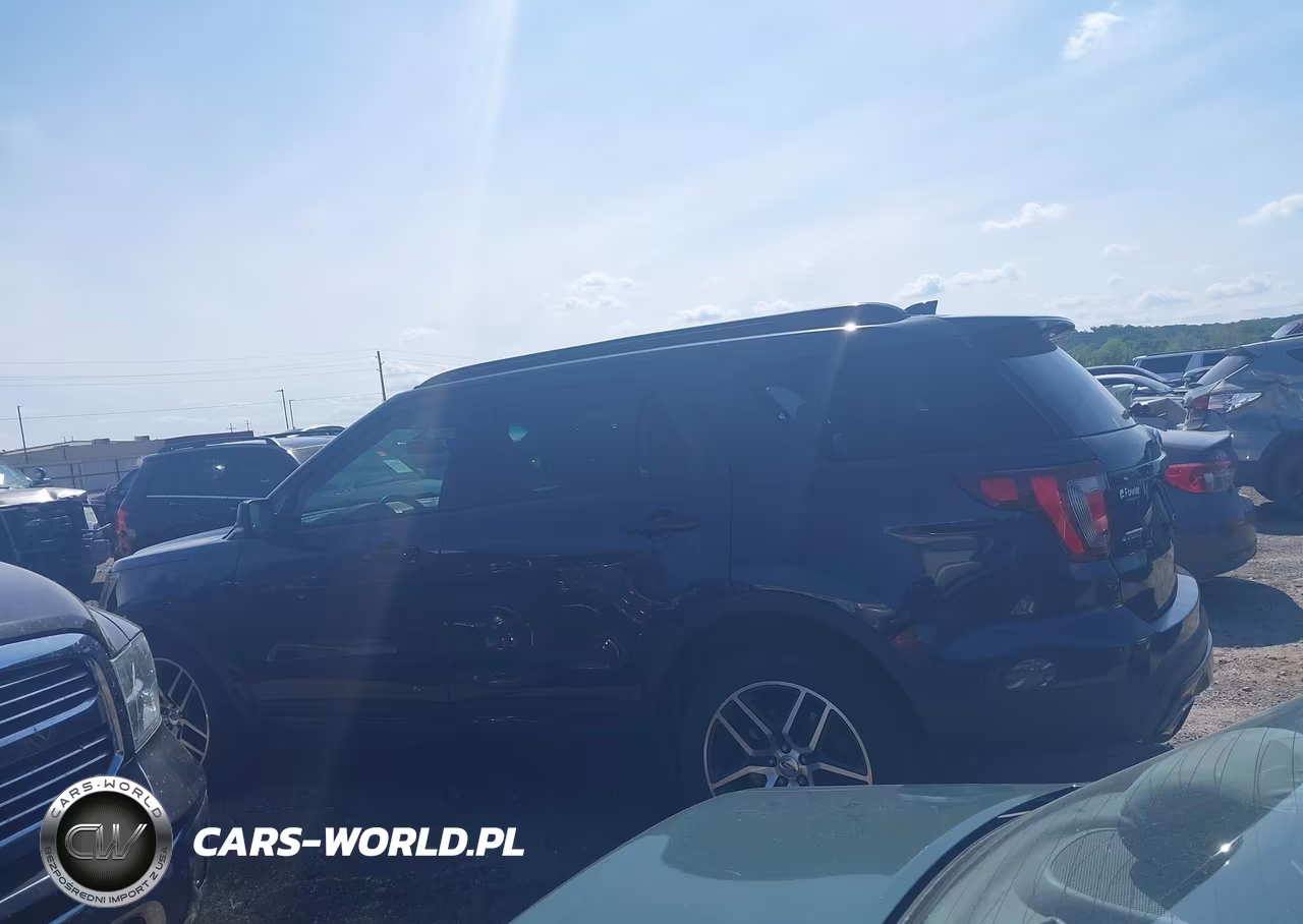 2017 Ford Explorer Sport VIN:1FM5K8GT7HGB12999 - 15