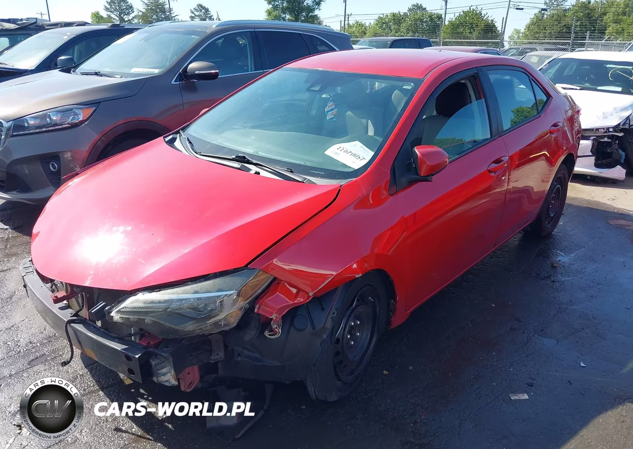 2018 Toyota Corolla Le VIN:2T1BURHE7JC035661 - 2