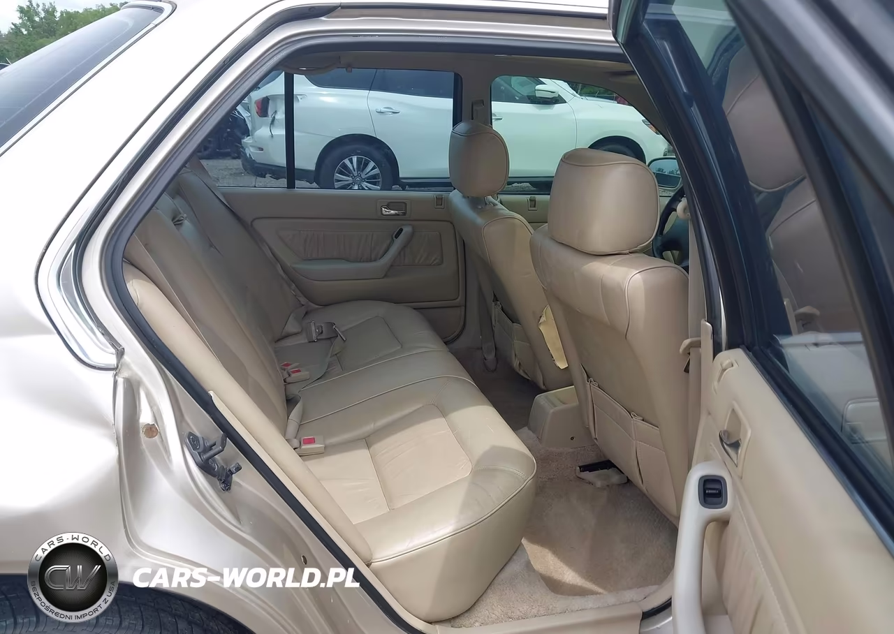 1993 Honda Accord Se VIN:JHMCB7687PC047269 - 8