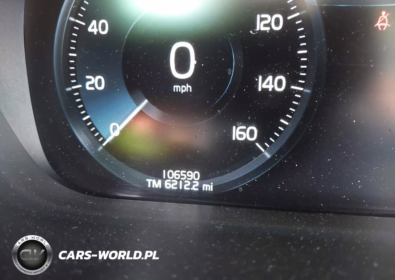 2018 Volvo Xc60 T6 Momentum VIN:YV4A22RK8J1009469 - 15