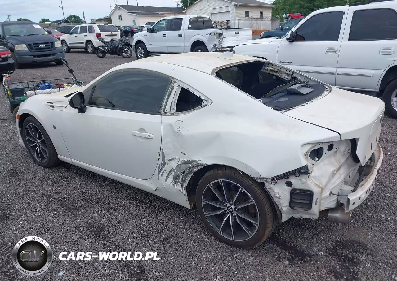 2017 Toyota 86 VIN:JF1ZNAA12H8711403 - 3