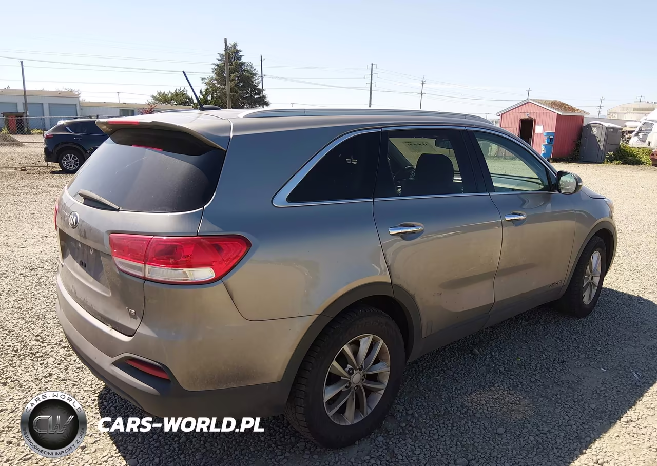 2017 Kia Sorento 3.3L Lx VIN:5XYPGDA59HG312710 - 4