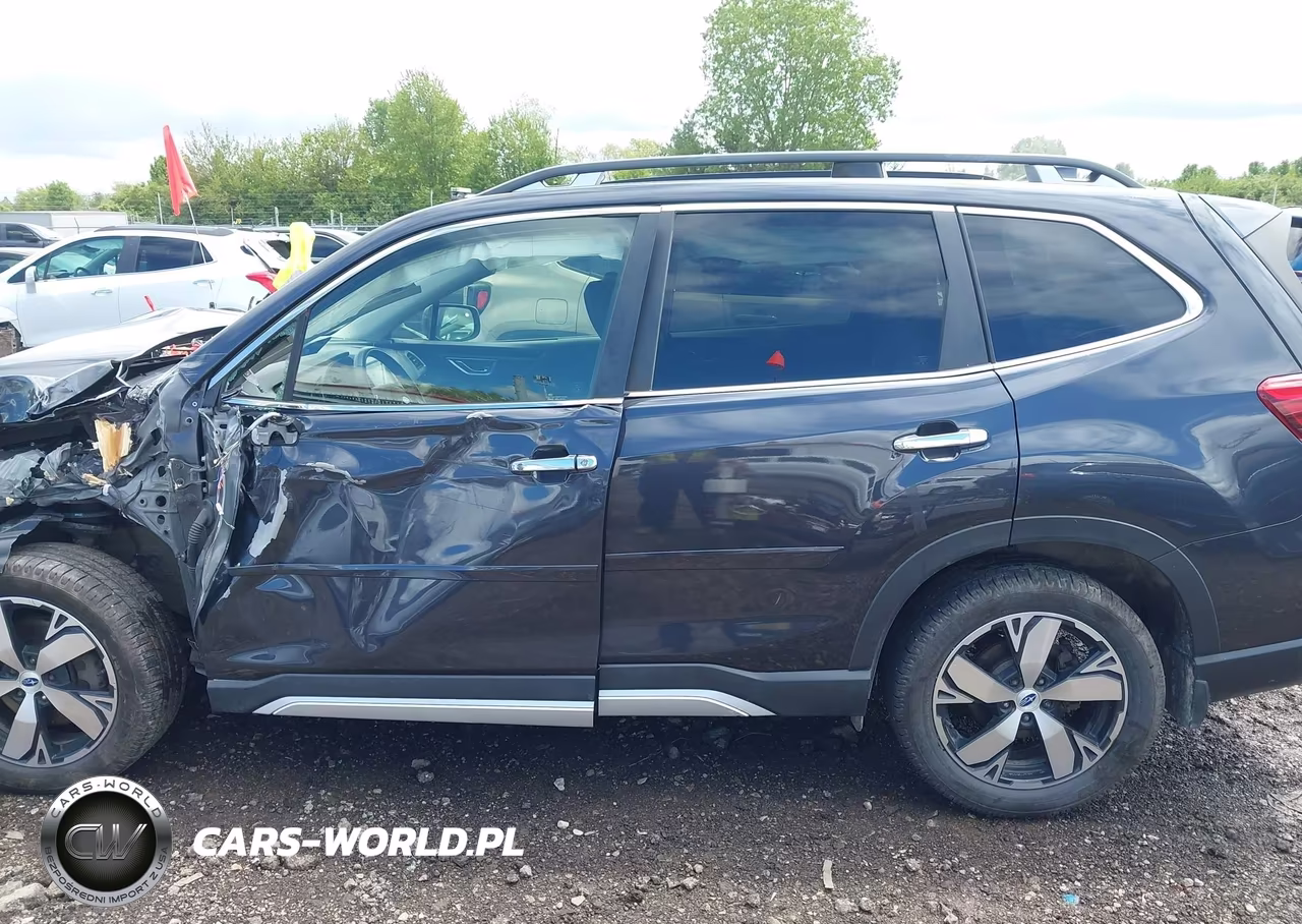 2019 Subaru Forester Touring VIN:JF2SKAWC4KH432042 - 15