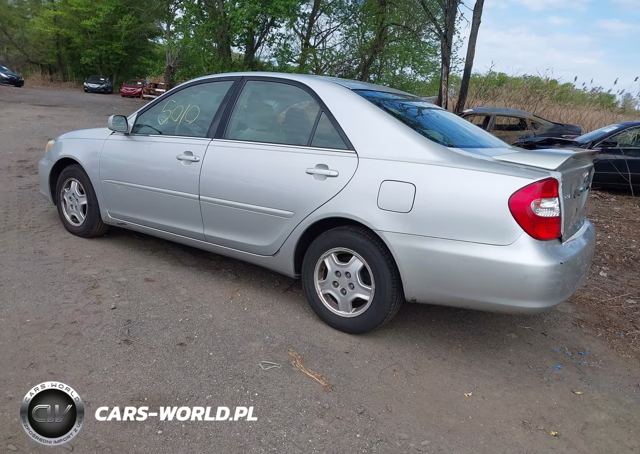 2002 Toyota Camry Le V6 VIN:4T1BF32K02U533478 - 3