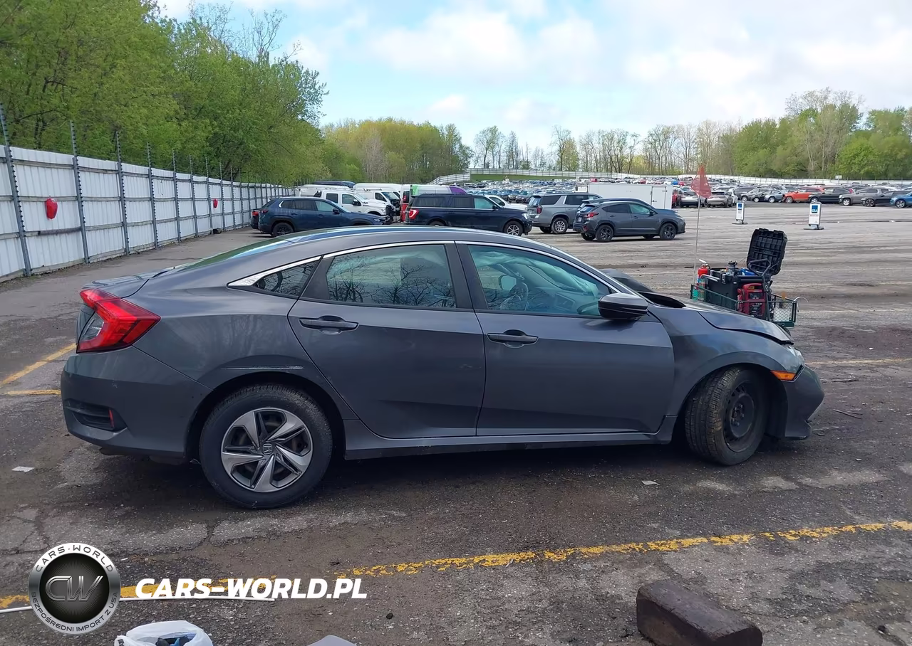2019 Honda Civic Lx VIN:2HGFC2F68KH552130 - 13