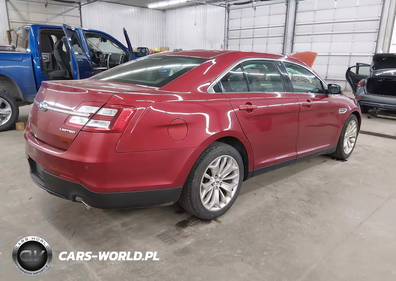 2016 Ford Taurus Limited VIN:1FAHP2F86GG104555 - 4