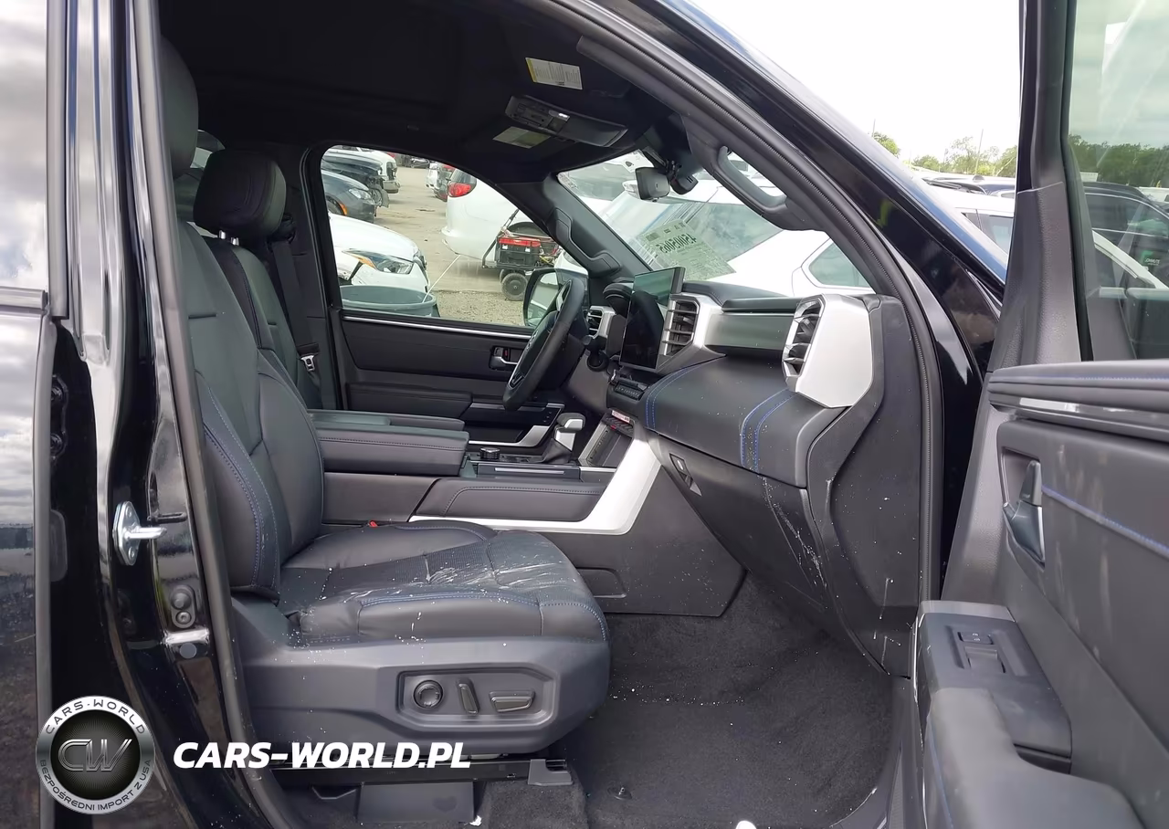 2025 Toyota Tundra Platinum VIN:5TFNA5DB3SX281054 - 5