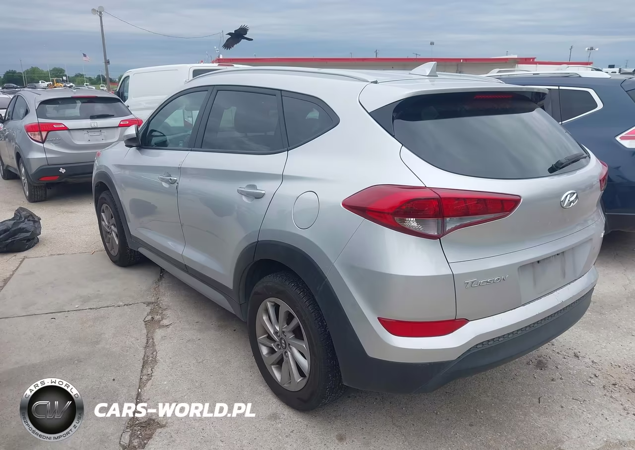 2018 Hyundai Tucson Sel VIN:KM8J3CA42JU759656 - 3