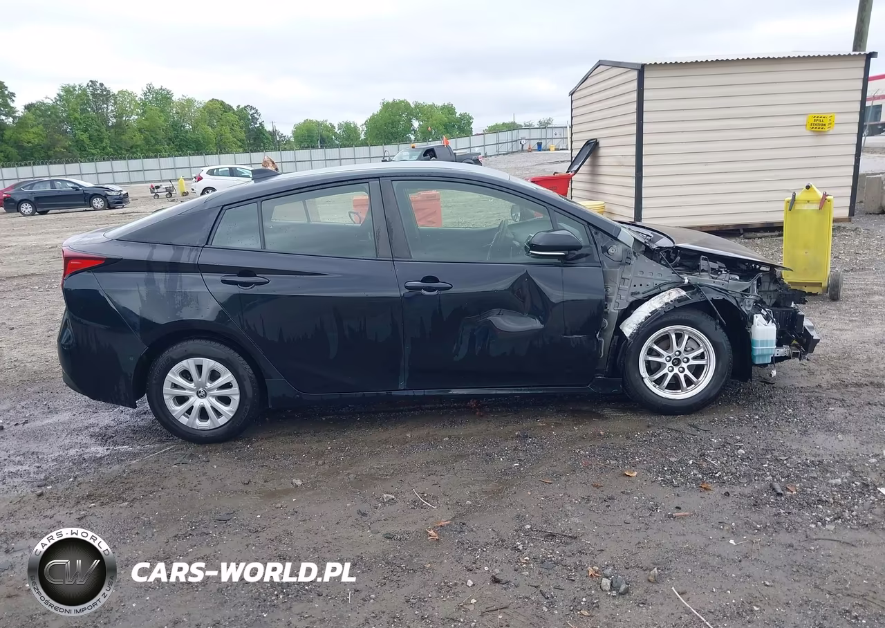 2021 Toyota Prius Le VIN:JTDKAMFU3M3150065 - 14