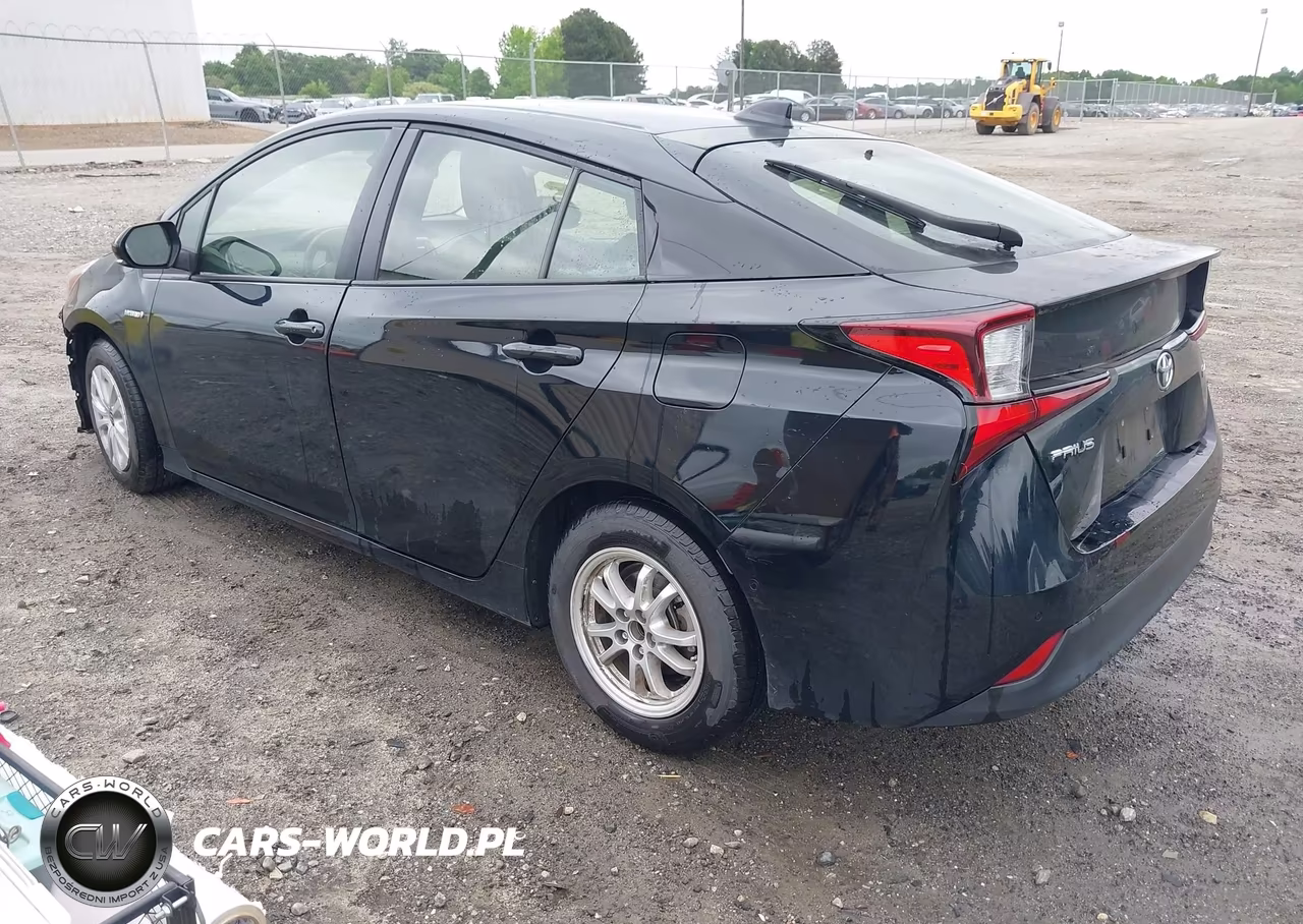 2021 Toyota Prius Le VIN:JTDKAMFU3M3150065 - 3