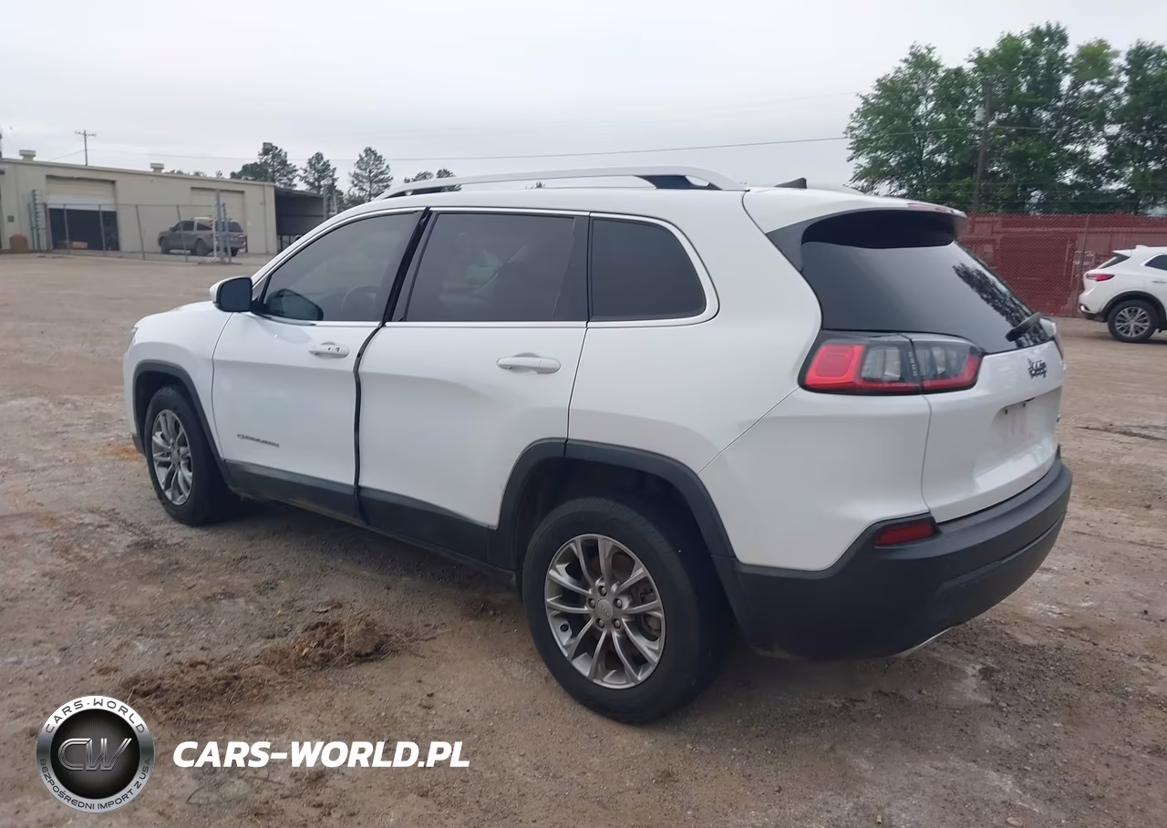 2019 Jeep Cherokee Latitude Plus Fwd VIN:1C4PJLLX9KD419854 - 3