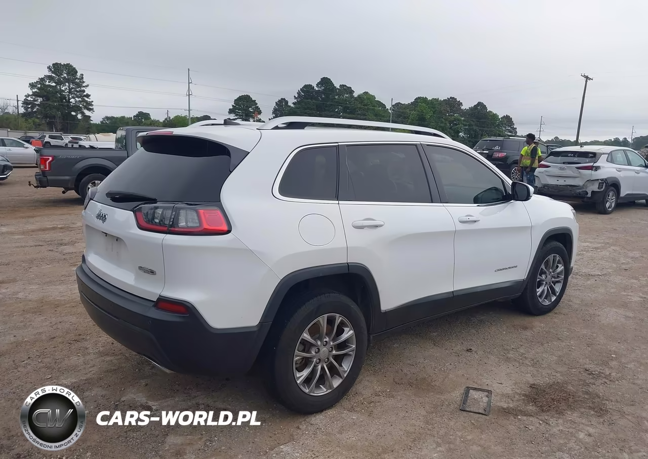 2019 Jeep Cherokee Latitude Plus Fwd VIN:1C4PJLLX9KD419854 - 4