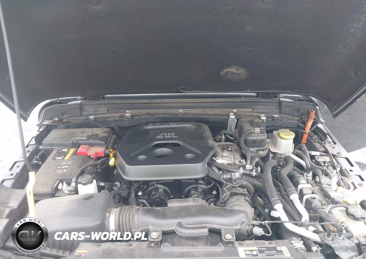 2021 Jeep Wrangler 4Xe Unlimited Sahara 4X4 VIN:1C4JJXP68MW785682 - 10