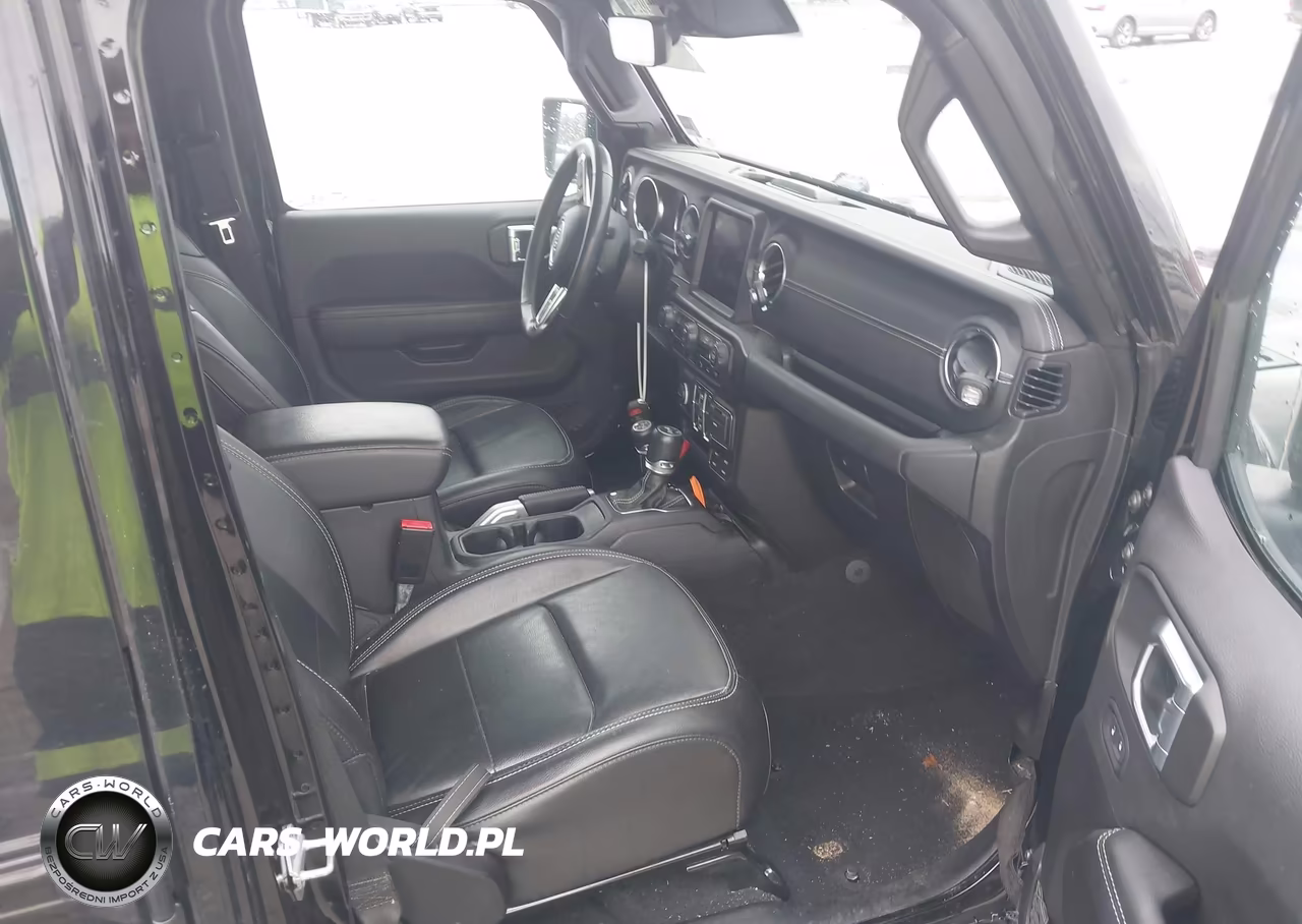 2021 Jeep Wrangler 4Xe Unlimited Sahara 4X4 VIN:1C4JJXP68MW785682 - 5