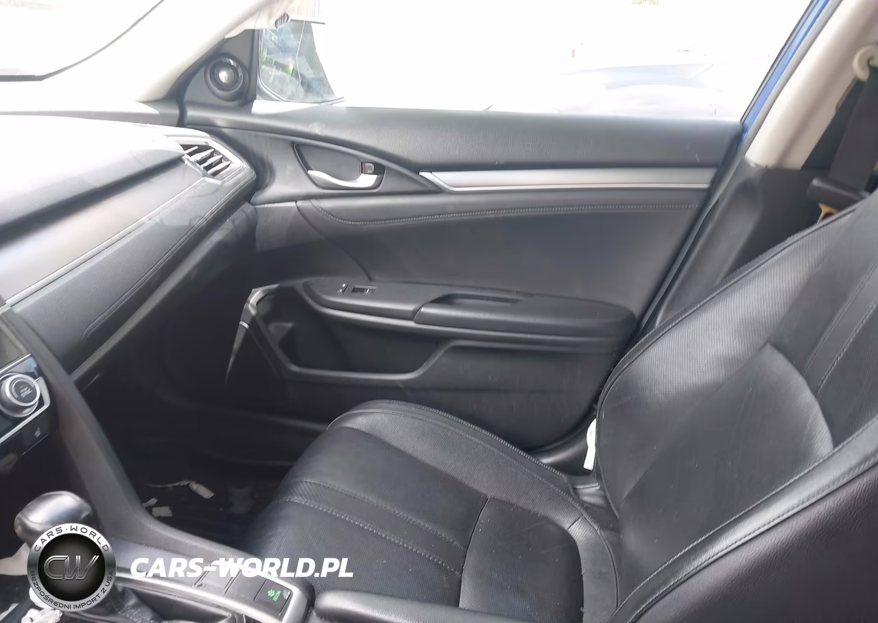 2016 Honda Civic Touring VIN:19XFC1F93GE008270 - 5