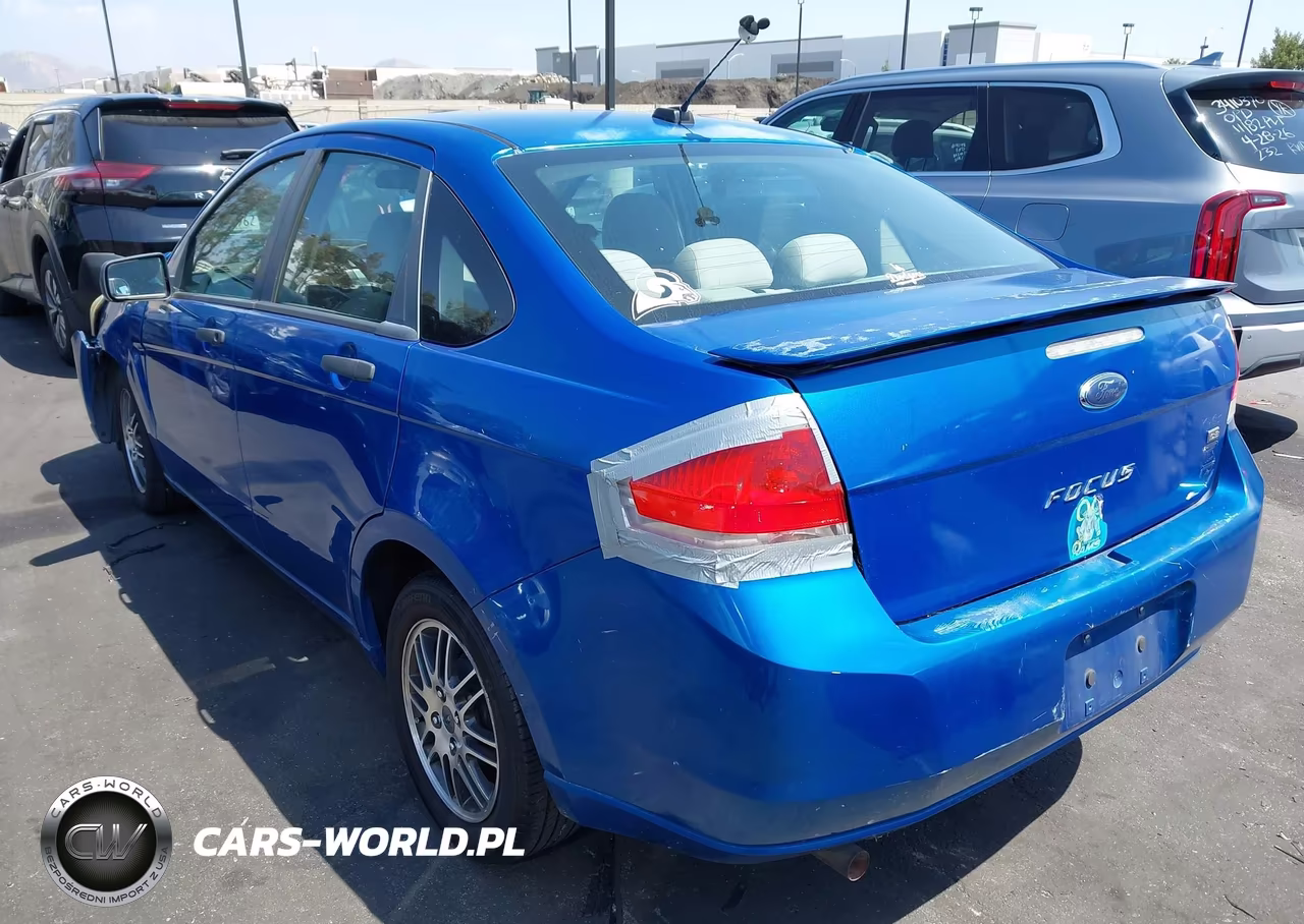 2010 Ford Focus Se VIN:1FAHP3FN7AW242193 - 3