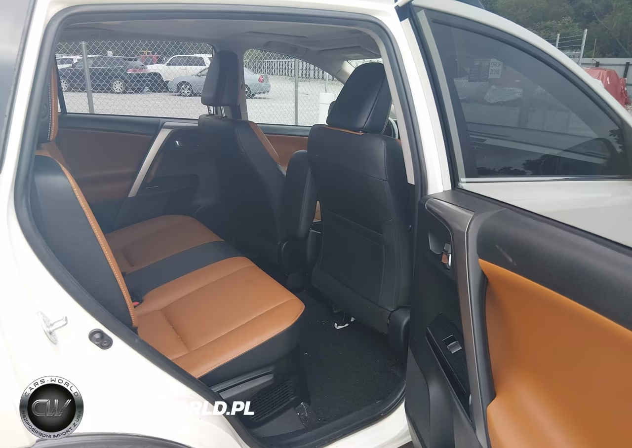 2017 Toyota Rav4 Hybrid Limited VIN:JTMDJREV4HD081886 - 8