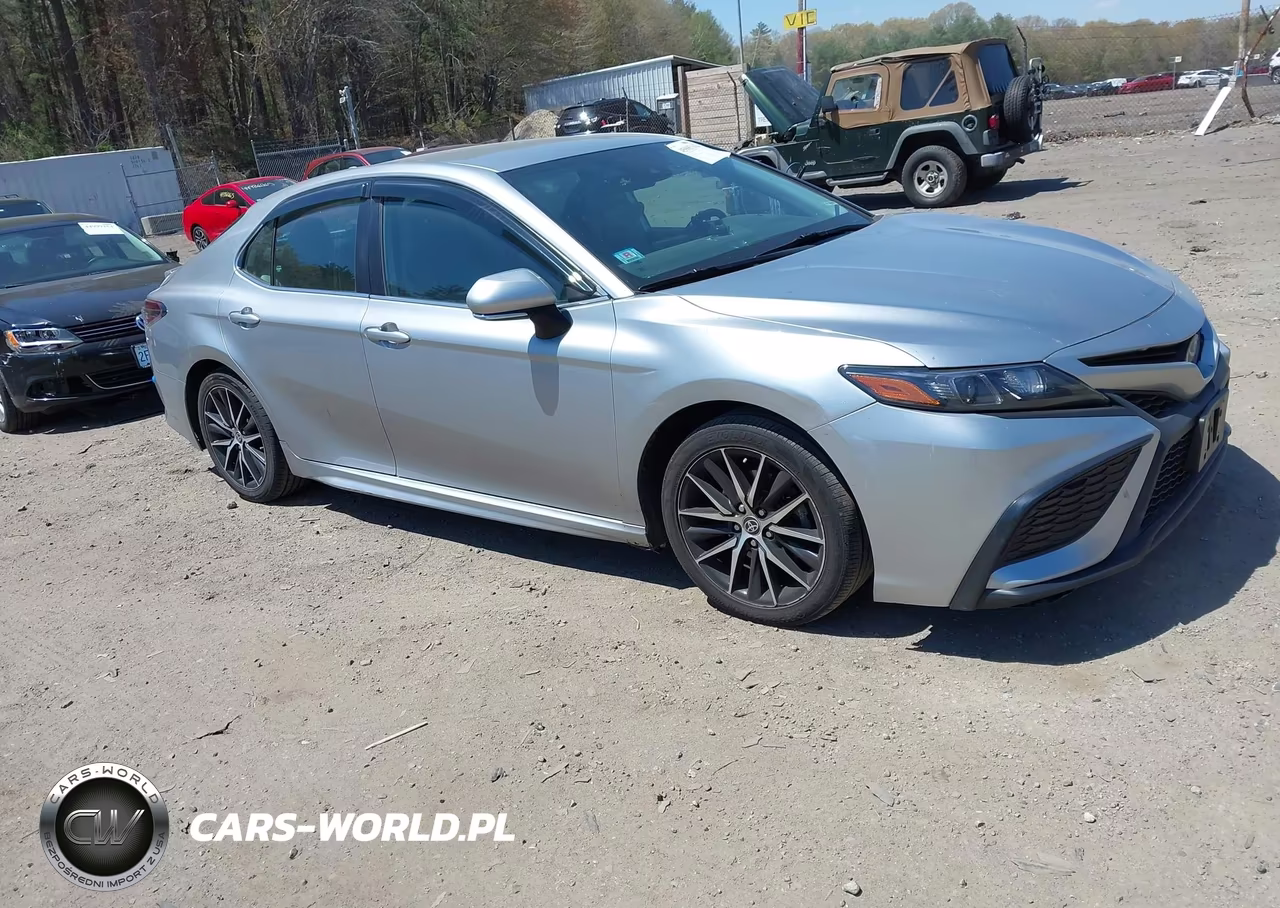 2022 Toyota Camry Se-Se Nightshade Edition