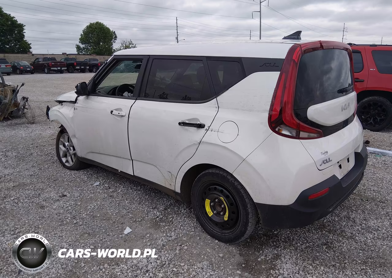2022 Kia Soul S VIN:KNDJ23AU3N7165962 - 3