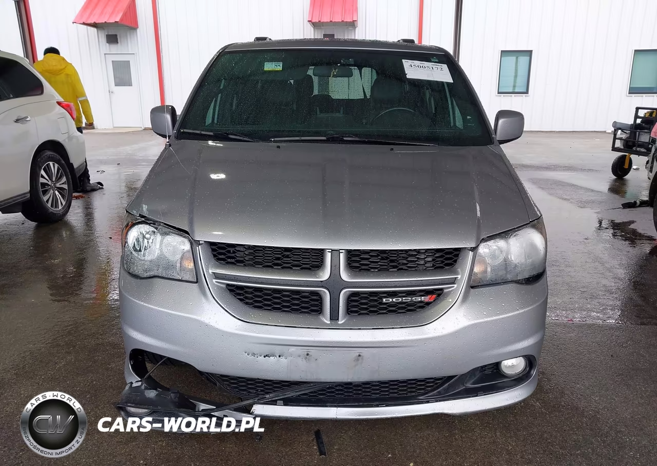 2016 Dodge Grand Caravan R-T VIN:2C4RDGEG2GR375656 - 13