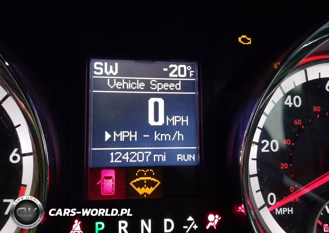 2016 Dodge Grand Caravan R-T VIN:2C4RDGEG2GR375656 - 16