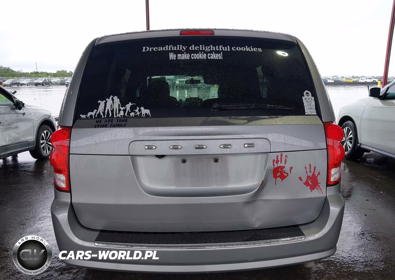 2016 Dodge Grand Caravan R-T VIN:2C4RDGEG2GR375656 - 17